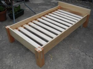 5x6 Feet Simple Wooden Canopy Bed