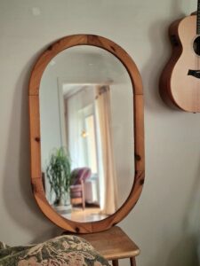 Oval or Round Dressing Mirror