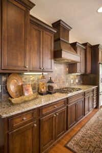 Traditional Kitchen Cabinets