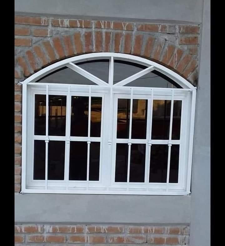 Arched or Circular Aluminum Windows 4 Arched and Circular Aluminum Windows