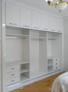 Contemporary White Gloss Wall Walk-In Wardrobe
