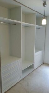 Contemporary White Gloss Wall Walk-In Wardrobe