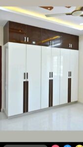 Double-Tone Wall-Mounted Wardrobe