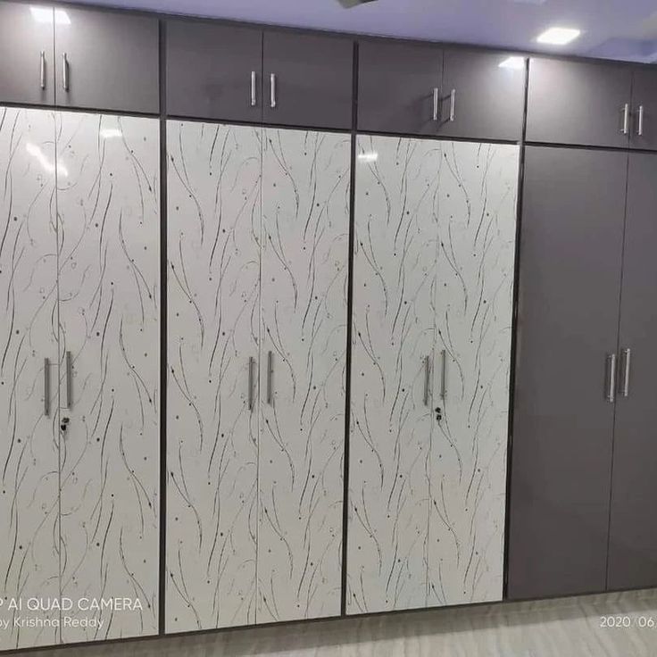 Double tone wall mounted wadrope 3 Double-Tone Wall-Mounted Wardrobe
