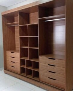 Walk-In Wardrobe