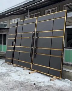 Metallic Electric Gate