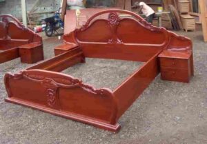 6x6 Feet Hard wooden bed